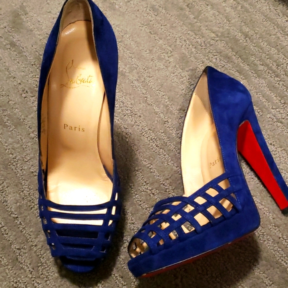 CHRISTIAN LOUBOUTIN